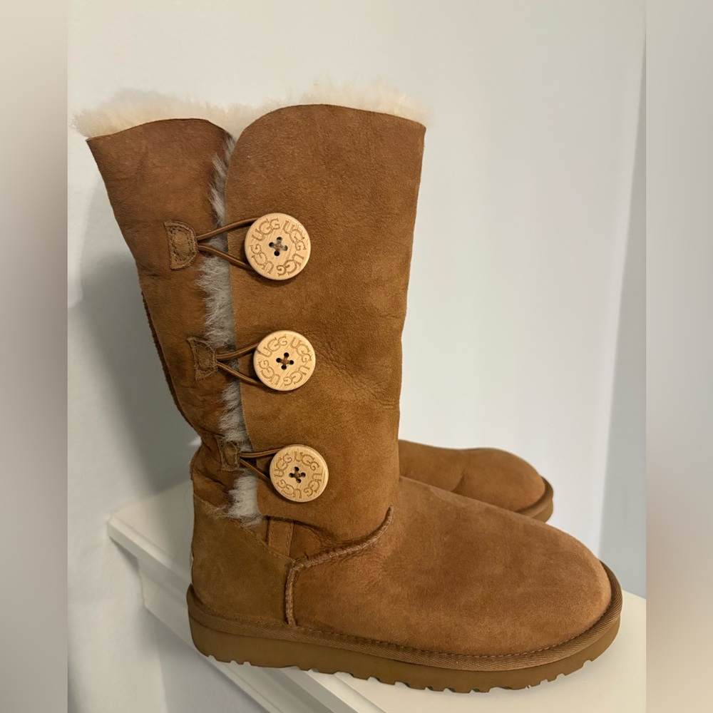 Ugg Bailey Button Tall Boots BRAND NEW